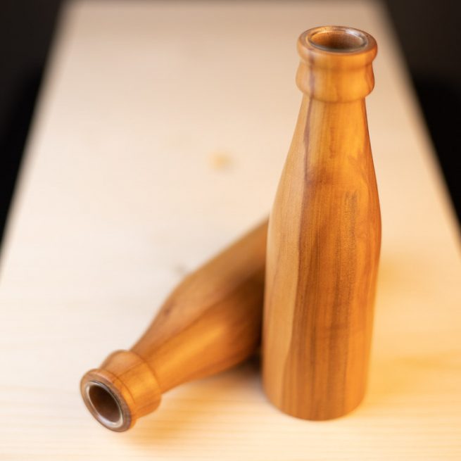 Flaschenvase aus Holz "Rosenkavalier" - Shop Treffpunkt Goldene Mitte
